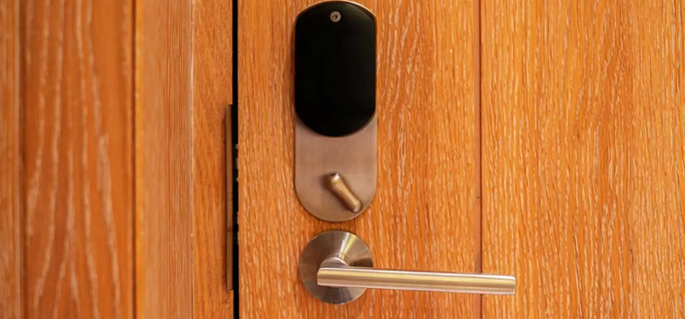 Automatic Locking Door Knob Palm Desert