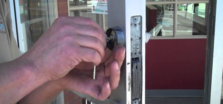 commercial door lock repair Palm Desert